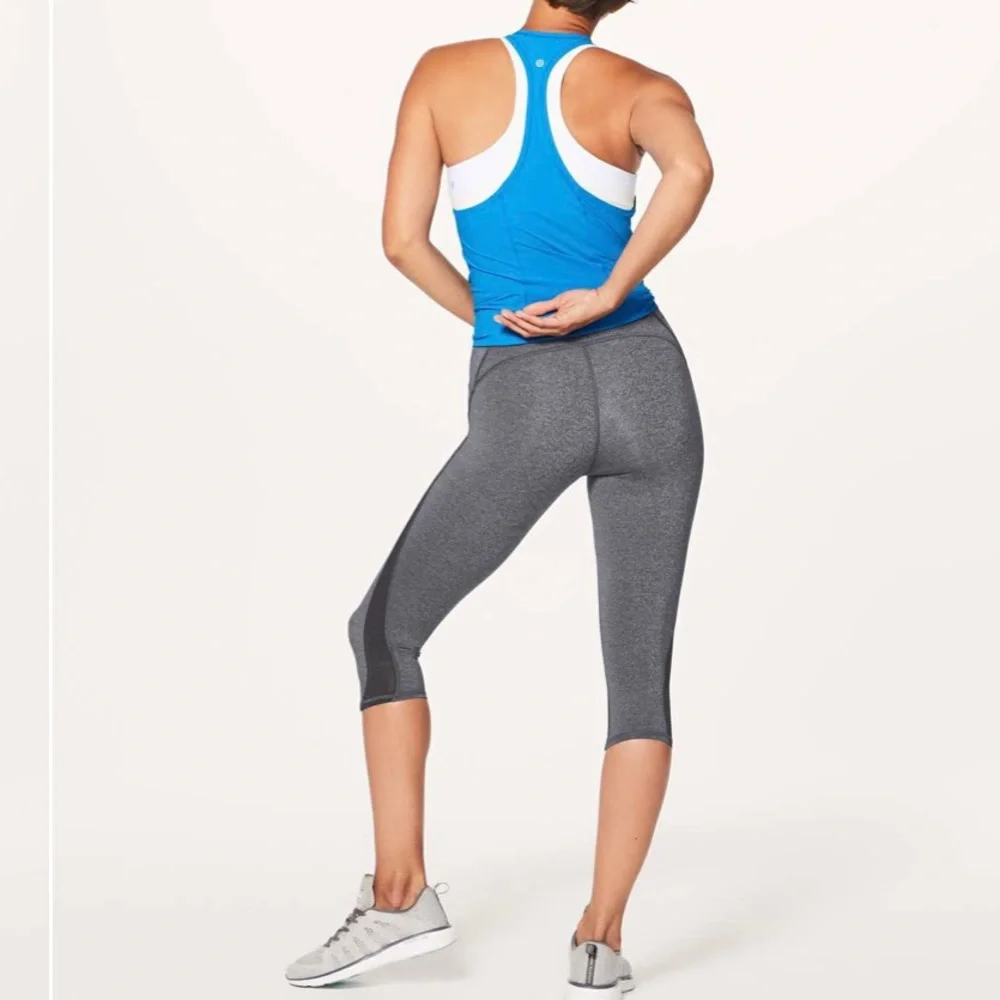 LULULEMON Train Times Crop (17" ) in
Heathered Black - Like New, Size 4_6